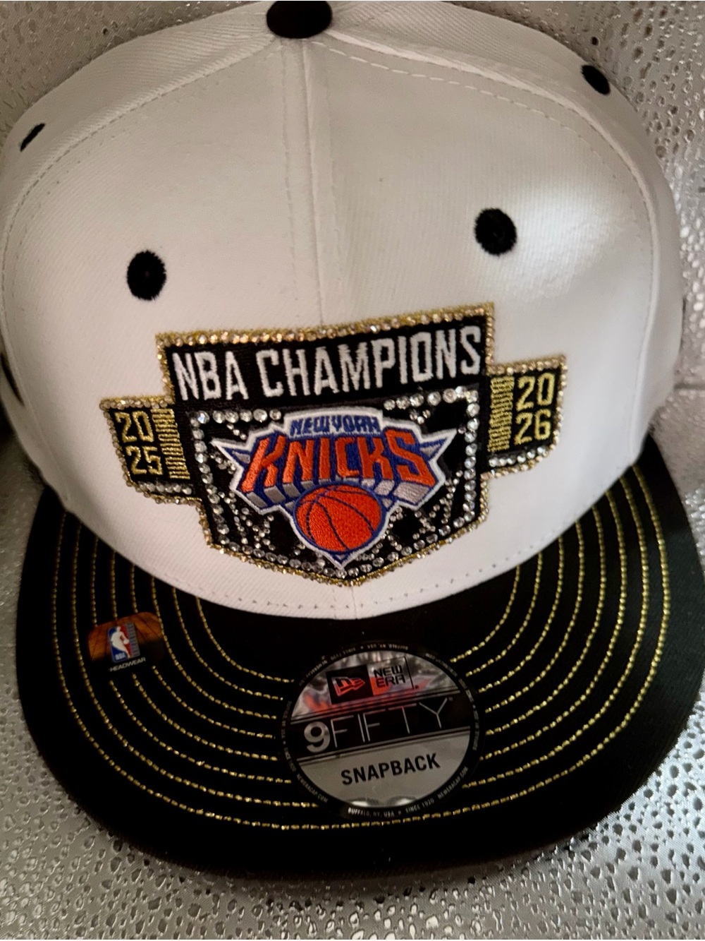 New Era White, Black & Gold New York Knicks NBA Champions Snapback Hat